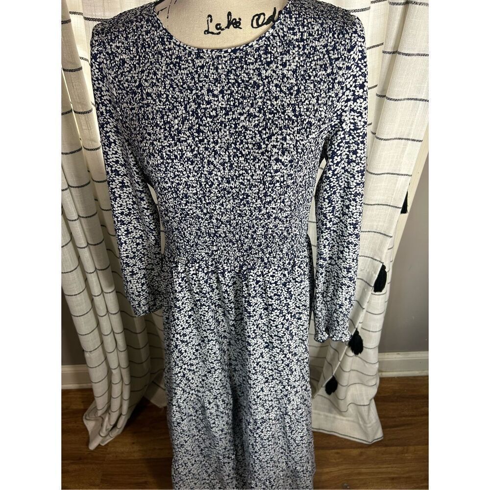 Navy Blue and White Floral Long Sleeve Smocked Maxi Dress Size XL - Picture 2 of 4